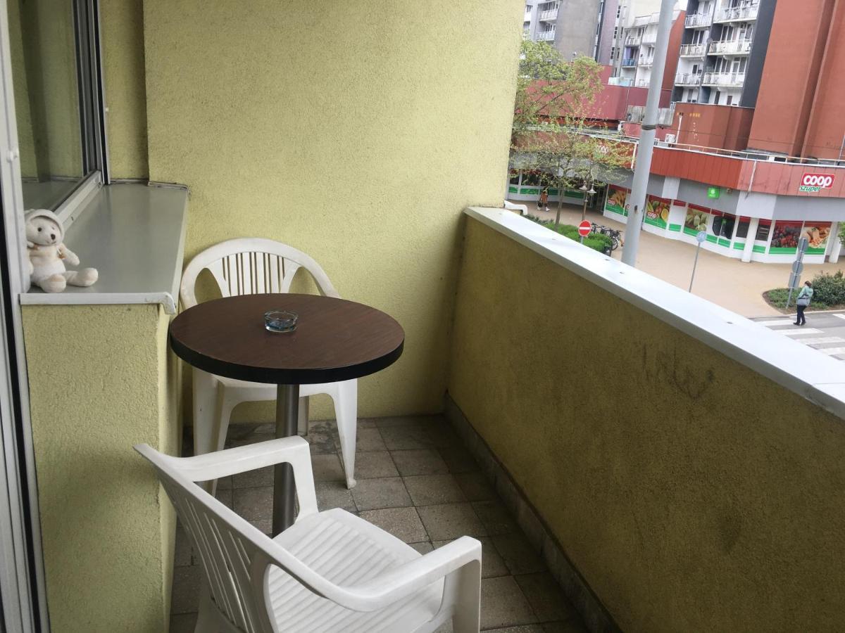 Central Zalaegerszeg Bagian luar foto